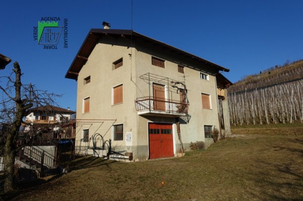 casa indipendente in vendita a Predaia in zona Segno