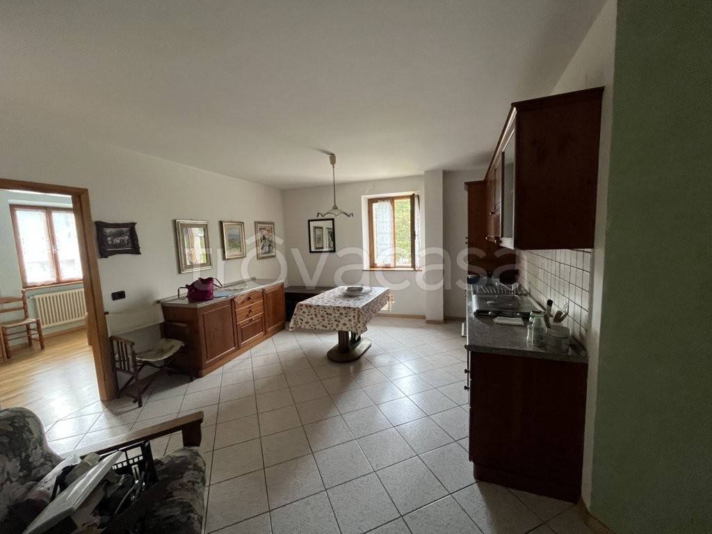 appartamento in vendita a Predaia in zona Tres