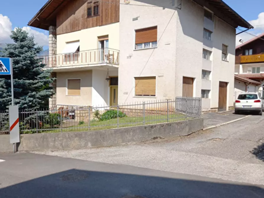 casa indipendente in vendita a Predaia in zona Taio