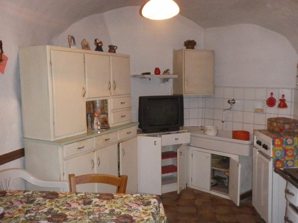 casa indipendente in vendita a San Lorenzo Dorsino in zona San Lorenzo in Banale