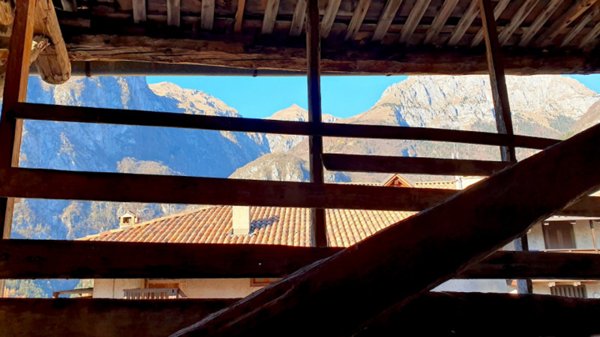 appartamento in vendita a San Lorenzo Dorsino in zona Dorsino