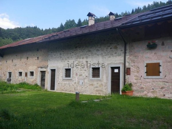 pentavano in vendita a Valdaone