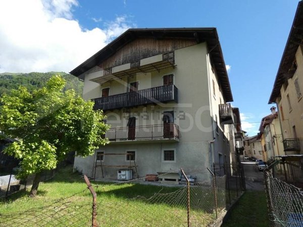 casa indipendente in vendita a Valdaone in zona Praso
