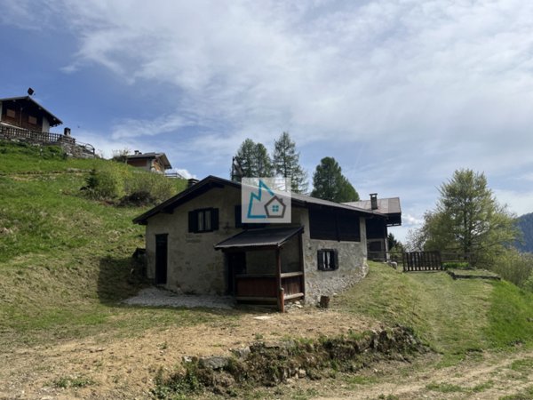 casale in vendita a Valdaone