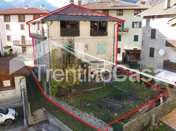 casa indipendente in vendita a Pieve di Bono-Prezzo in zona Por