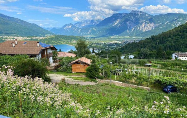 appartamento in vendita ad Altopiano della Vigolana in zona Bosentino