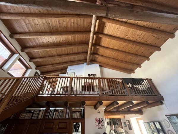 casa indipendente in vendita ad Altopiano della Vigolana in zona Vattaro