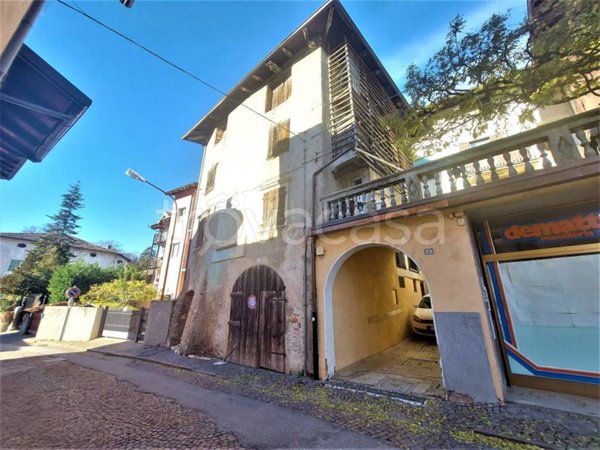 casa indipendente in vendita ad Altopiano della Vigolana in zona Vigolo Vattaro