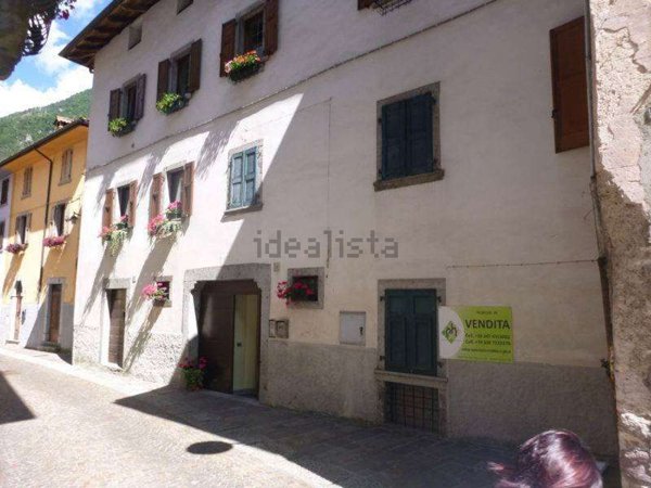 appartamento in vendita a Borgo Chiese in zona Condino