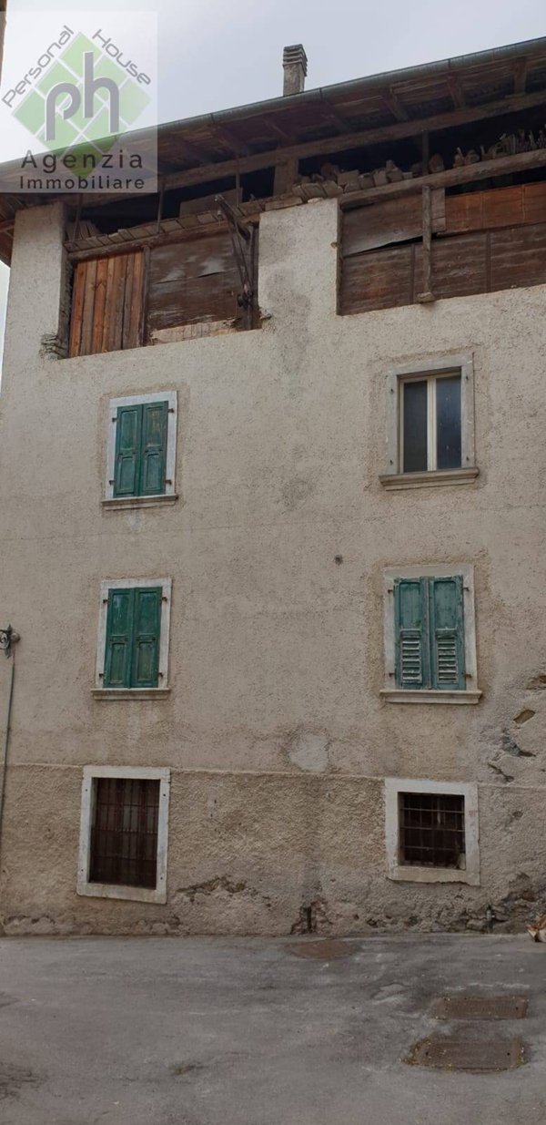 casa indipendente in vendita a Borgo Chiese in zona Cimego