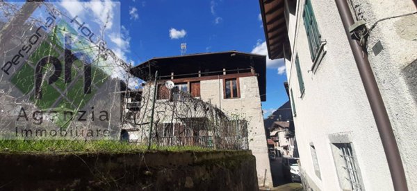 casa indipendente in vendita a Borgo Chiese
