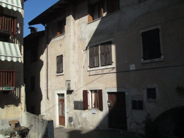 appartamento in vendita a Borgo Chiese in zona Condino