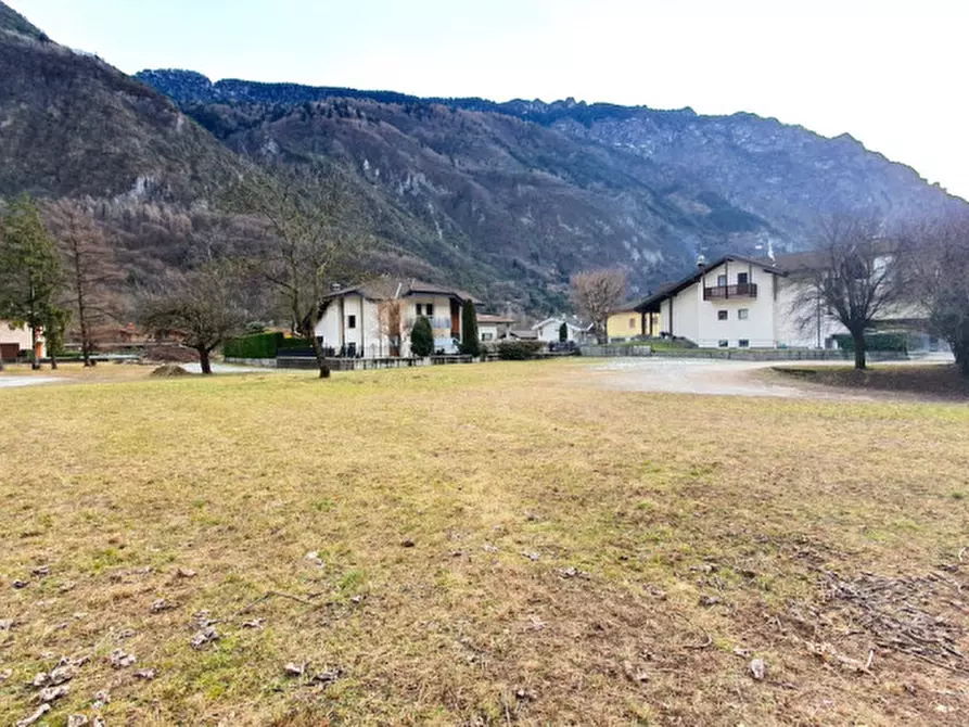 villa in vendita a Borgo Chiese in zona Condino