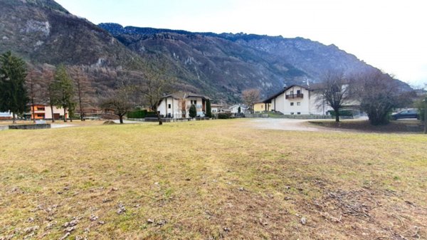 villa in vendita a Borgo Chiese in zona Condino