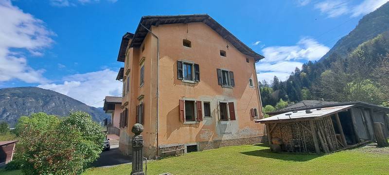 appartamento in vendita a Borgo Lares in zona Stele