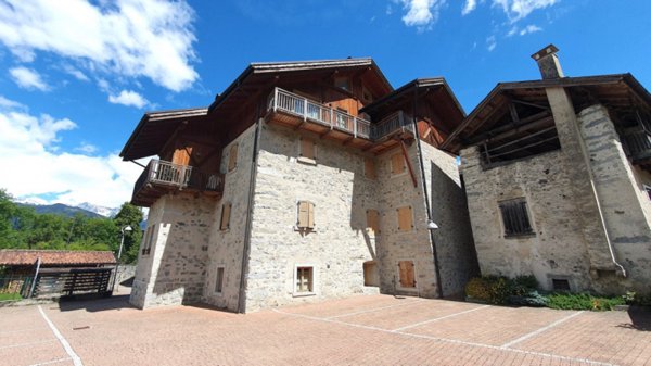 appartamento in vendita a Borgo Lares in zona Bolbeno