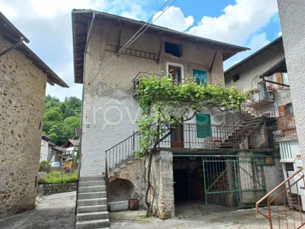 casa indipendente in vendita a Castel Ivano