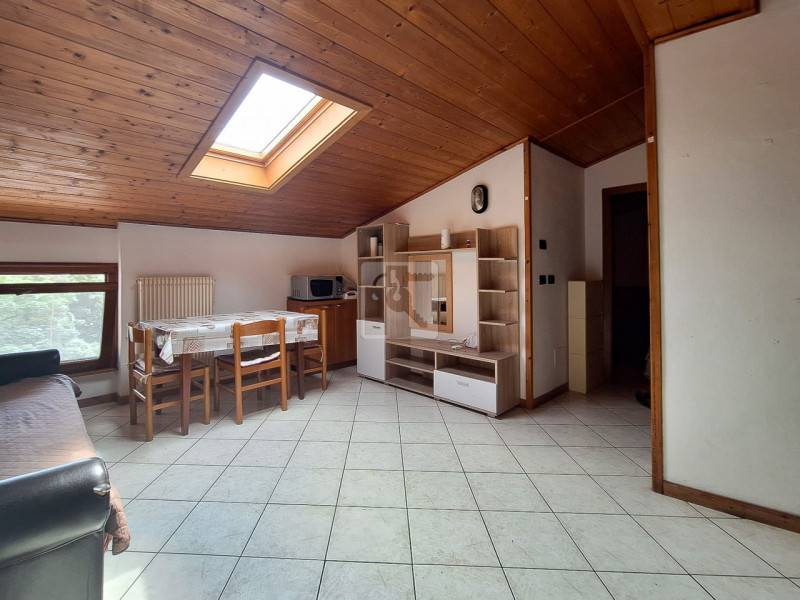 appartamento in vendita a Madruzzo in zona Lasino