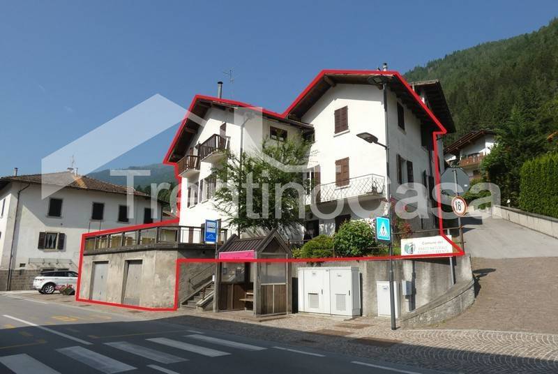 casa indipendente in vendita a Porte di Rendena in zona Darè