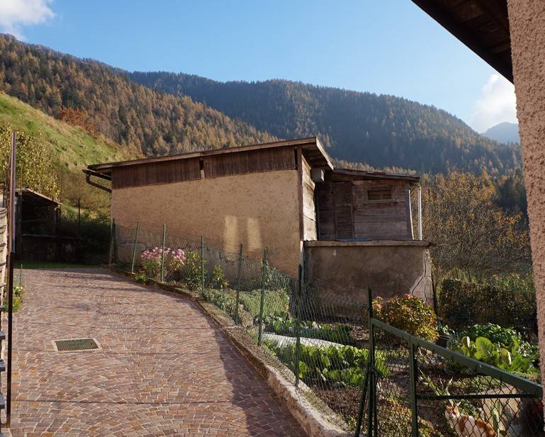 casa indipendente in vendita a Sella Giudicarie in zona Breguzzo