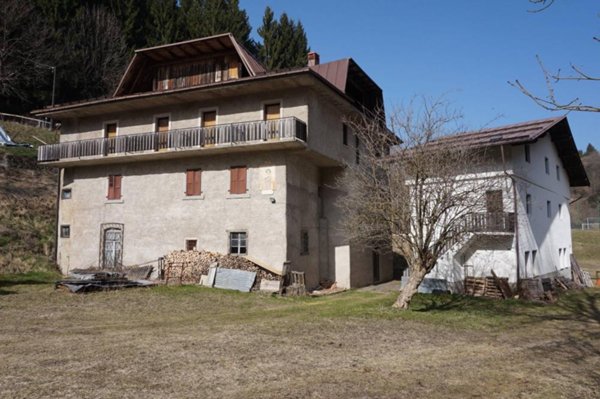 casa indipendente in vendita a Sella Giudicarie in zona Breguzzo