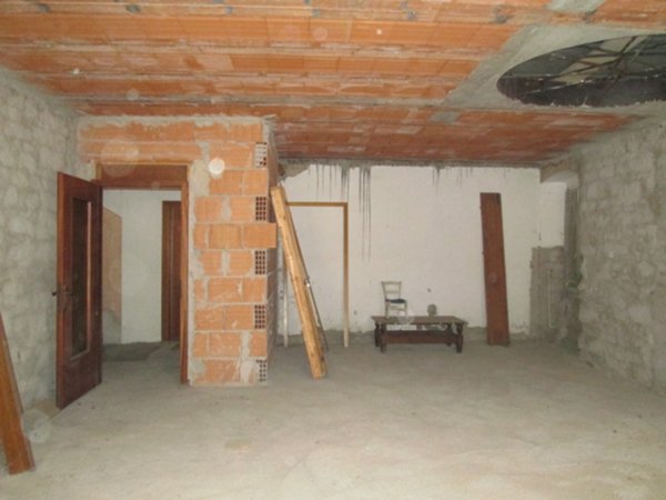 appartamento in vendita a Sella Giudicarie in zona Roncone