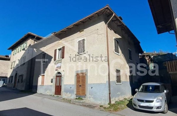 casa indipendente in vendita a Sella Giudicarie in zona Bondo
