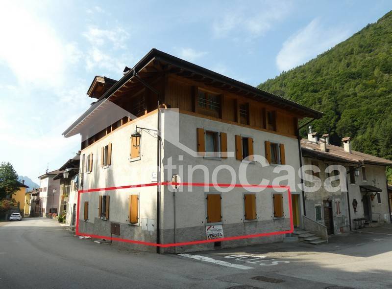 appartamento in vendita a Sella Giudicarie in zona Lardaro