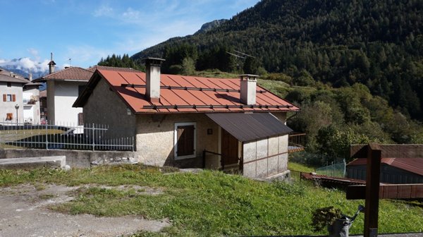 casa indipendente in vendita a Sella Giudicarie in zona Breguzzo