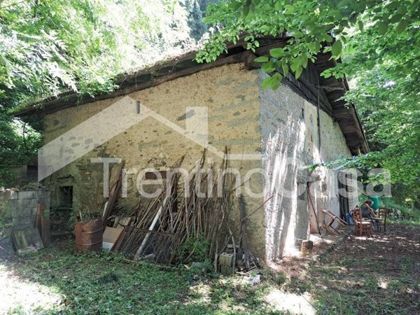 appartamento in vendita a Sella Giudicarie in zona Roncone