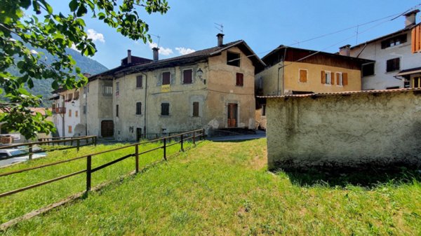 appartamento in vendita a Sella Giudicarie in zona Bondo