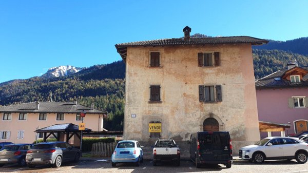 casa indipendente in vendita a Sella Giudicarie in zona Breguzzo