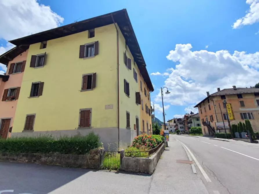 casa indipendente in vendita a Sella Giudicarie in zona Bondo