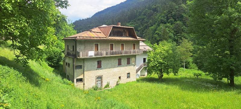 casa indipendente in vendita a Sella Giudicarie in zona Breguzzo