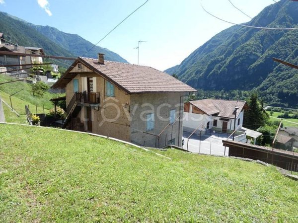 casa indipendente in vendita a Tre Ville in zona Ragoli