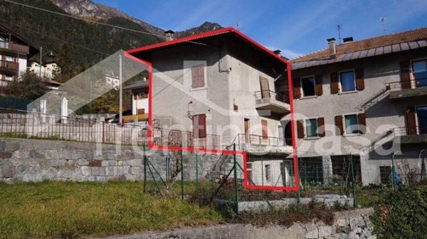 casa indipendente in vendita a Tre Ville in zona Ragoli