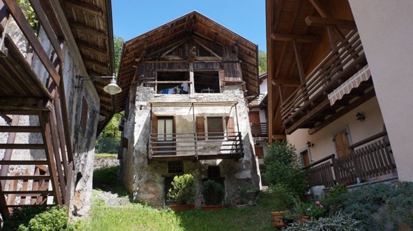 casa indipendente in vendita a Tre Ville in zona Pez