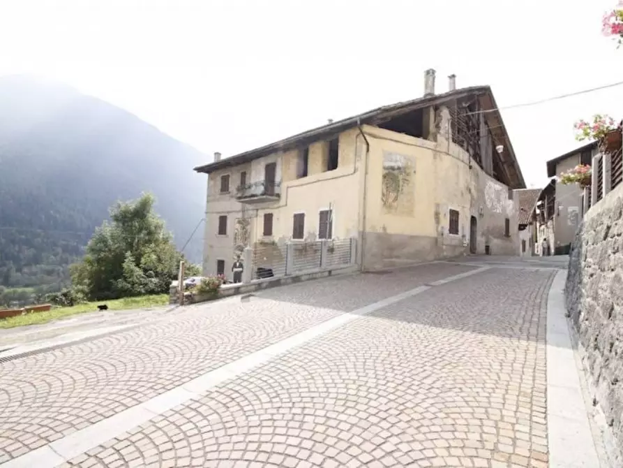 casa indipendente in vendita a Tre Ville in zona Ragoli
