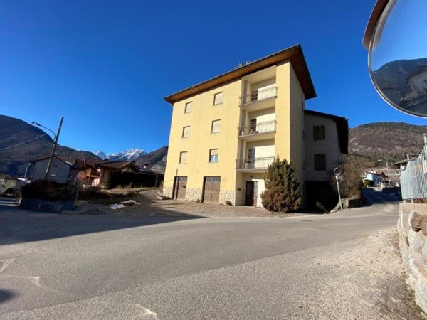 casa indipendente in vendita a Ville d'Anaunia in zona Tuenno