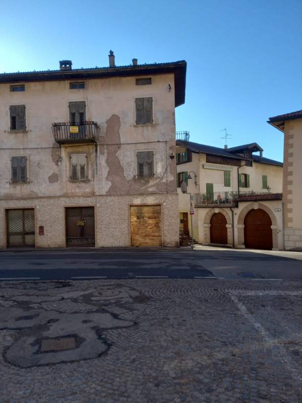 casa indipendente in vendita a Ville d'Anaunia in zona Tuenno