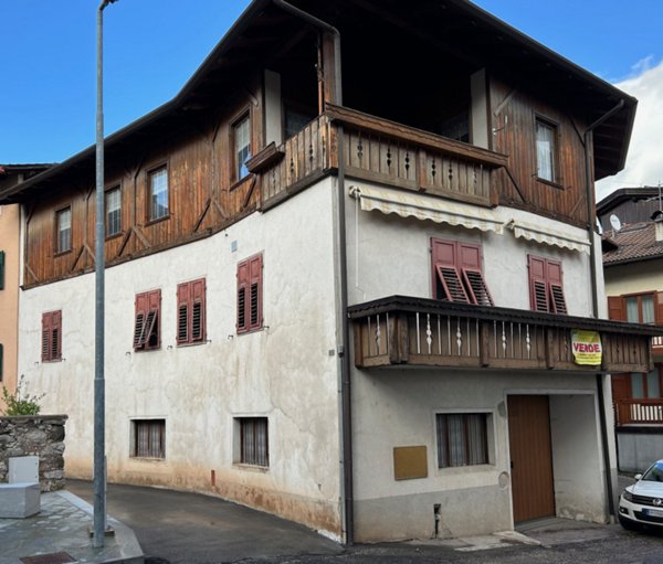 casa indipendente in vendita a Ville d'Anaunia in zona Tuenno