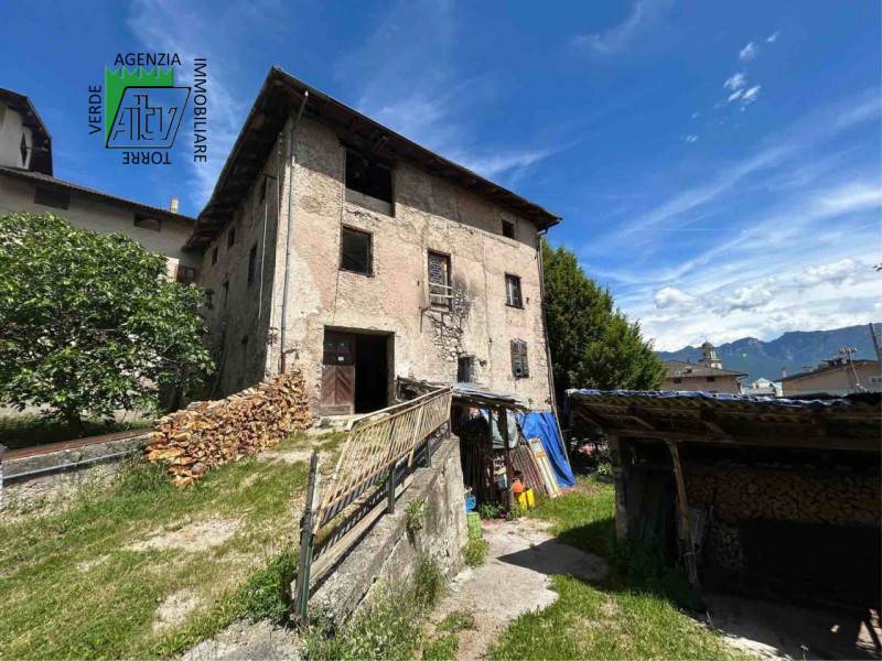 casa indipendente in vendita a Ville d'Anaunia in zona Tuenno