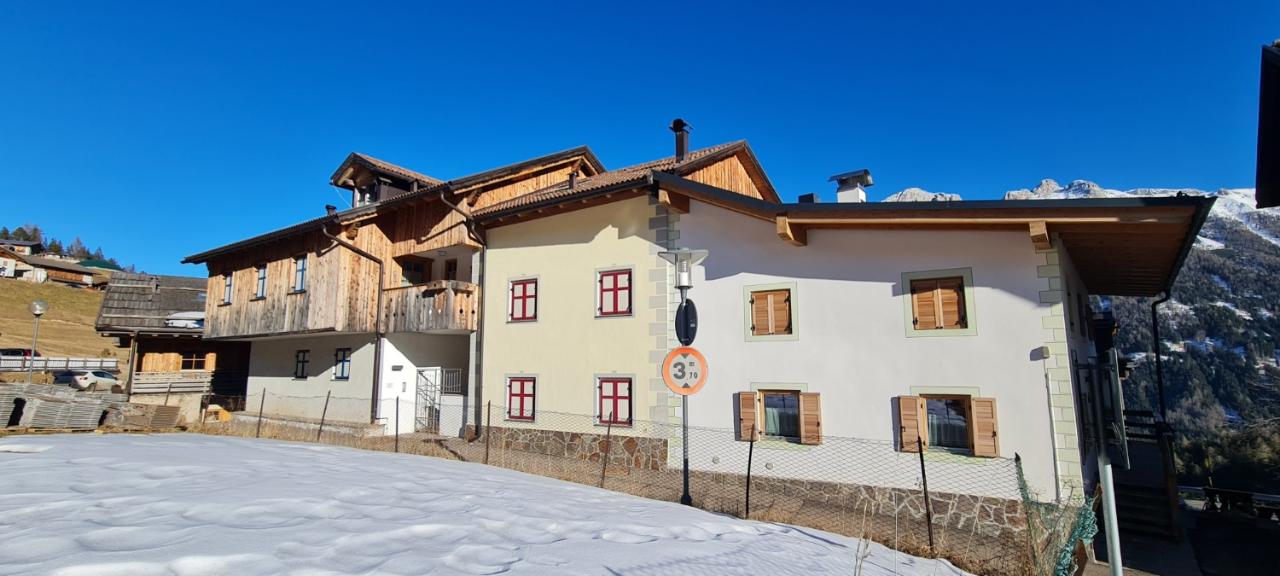 appartamento in vendita a San Giovanni di Fassa in zona Vallonga
