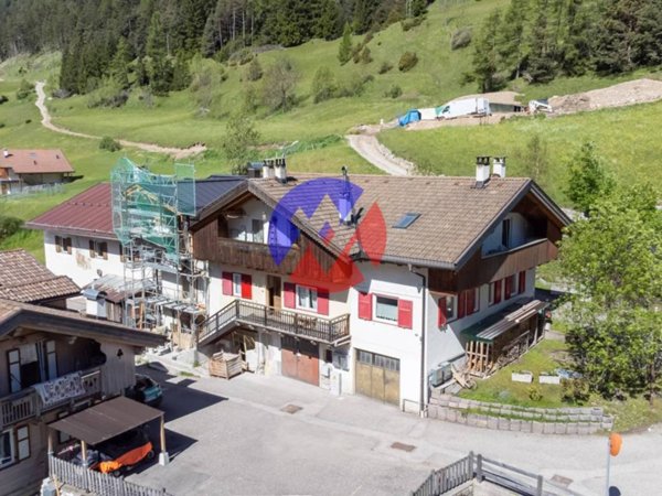 appartamento in vendita a San Giovanni di Fassa in zona Pera di Fassa