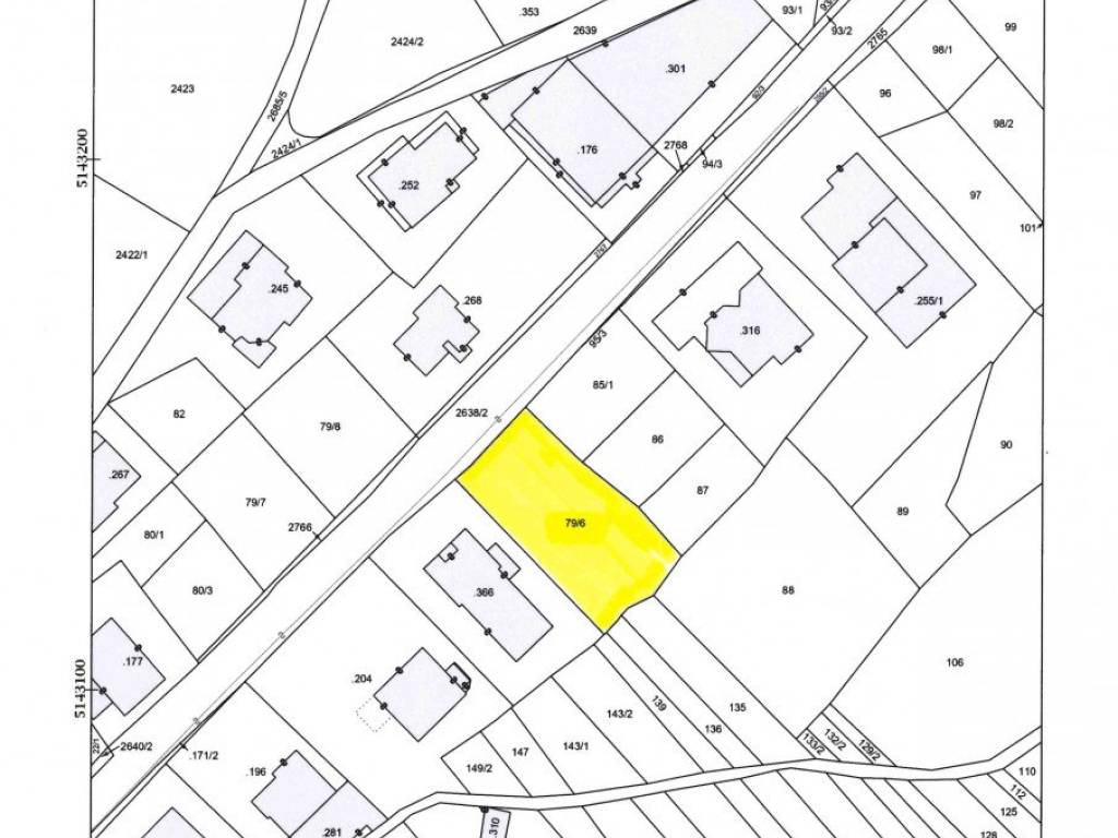 casa indipendente in vendita a Novella in zona Cloz