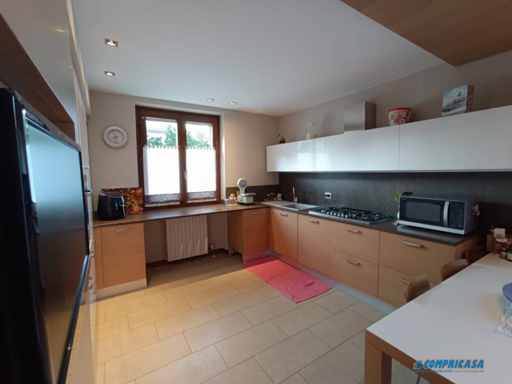 casa indipendente in vendita ad Affi