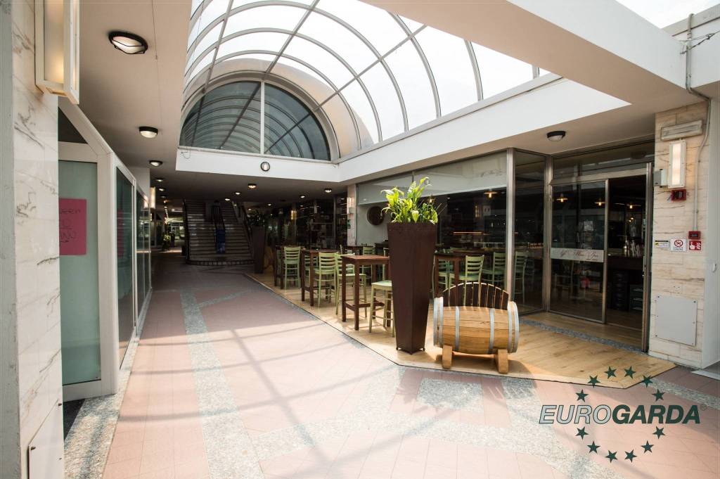 negozio in vendita ad Affi