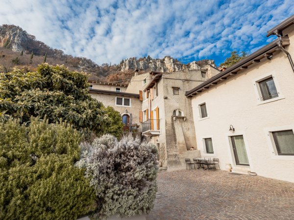 casa indipendente in vendita ad Affi