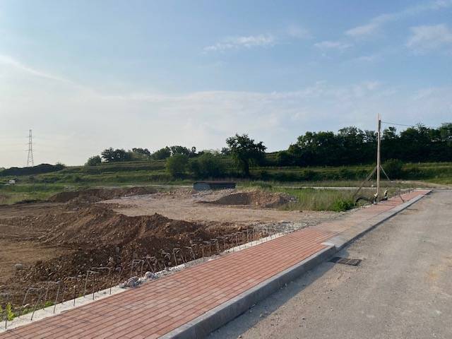 terreno edificabile in vendita ad Affi