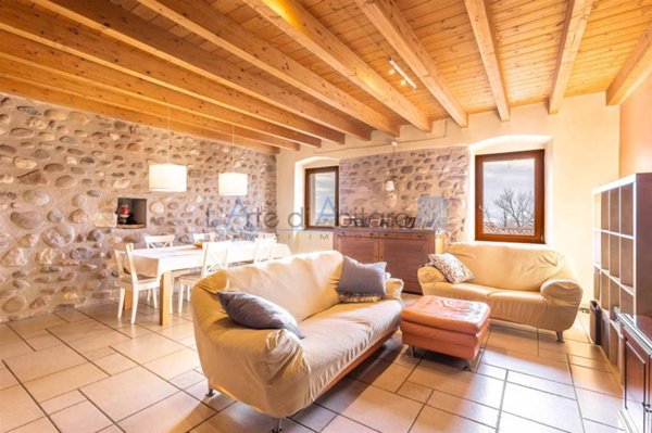 casa indipendente in vendita ad Affi